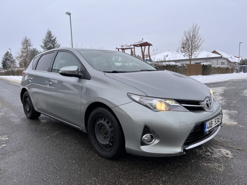PRODÁNO - Toyota Auris 1.6 97kW Automat