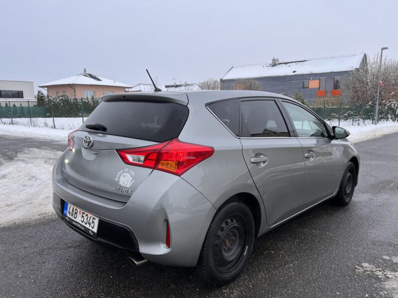 PRODÁNO - Toyota Auris 1.6 97kW Automat