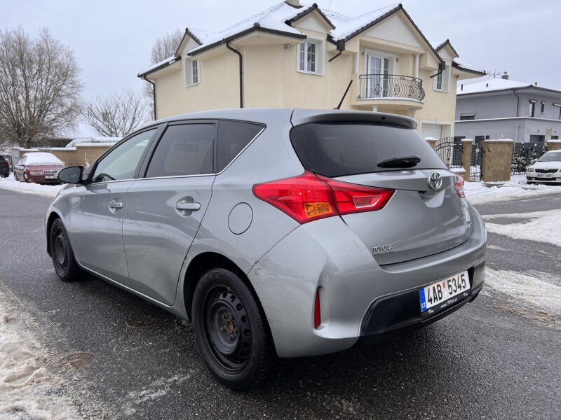 PRODÁNO - Toyota Auris 1.6 97kW Automat