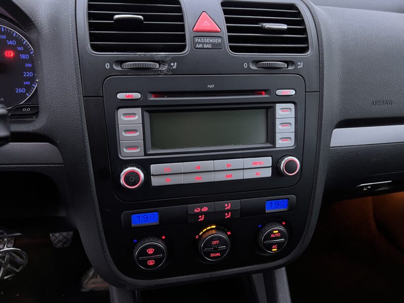 PRODÁNO - Volkswagen Jetta 2.0 TDI