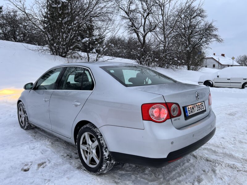 PRODÁNO - Volkswagen Jetta 2.0 TDI