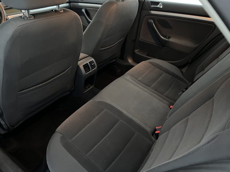 PRODÁNO - Volkswagen Jetta 2.0 TDI